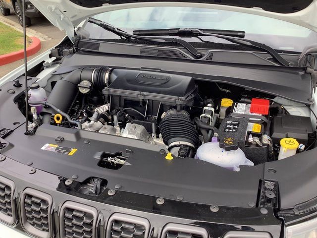 New 2026 Jeep Compass Latitude w/ Quick Order Package 29K AWD/4WD image 42