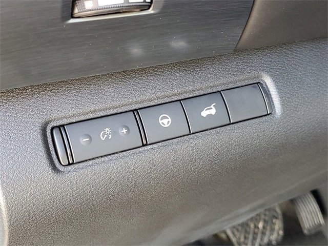 New 2025 Nissan Pathfinder SL image 8