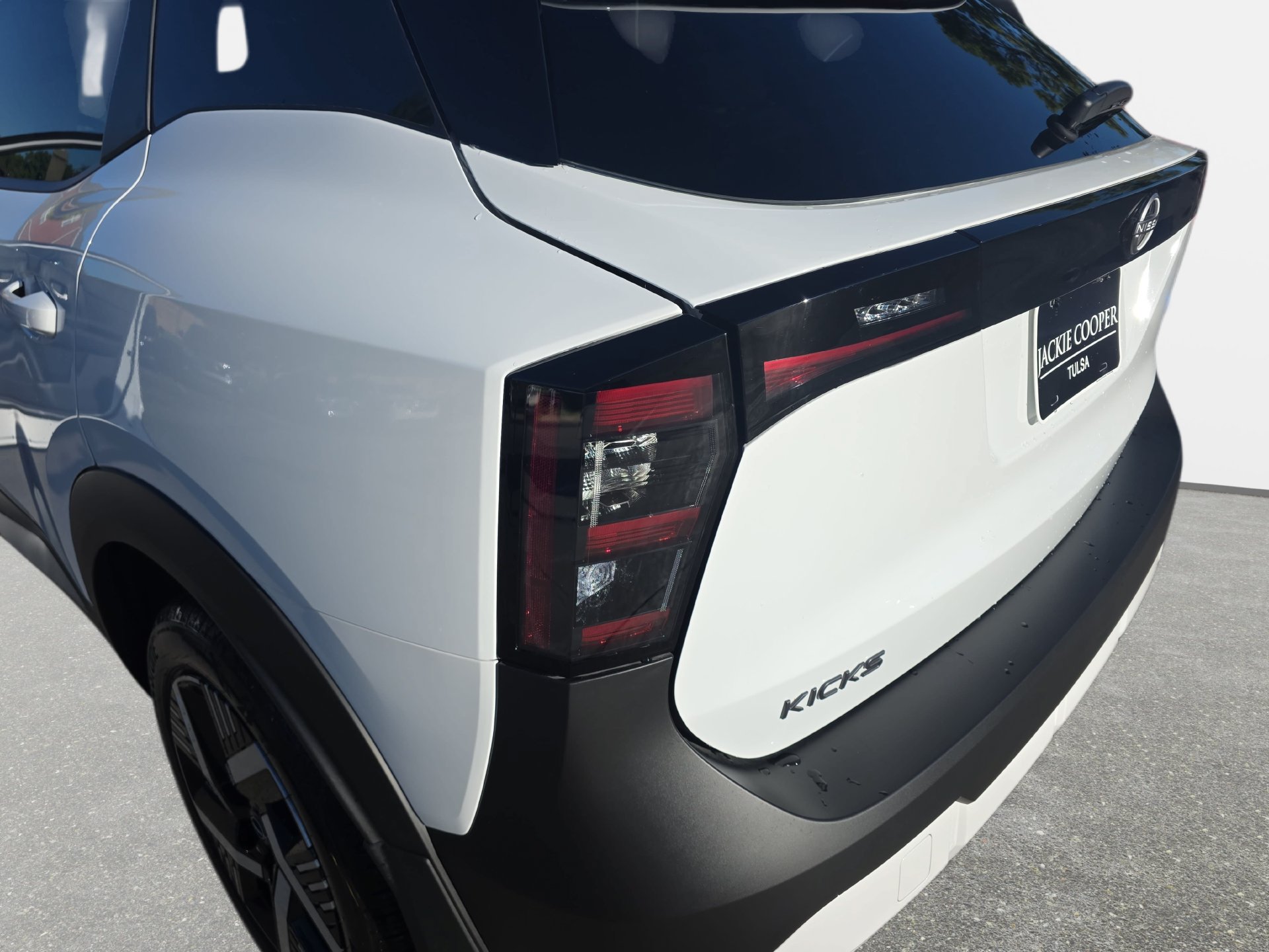 New 2027 Nissan Kicks SV FWD image 30