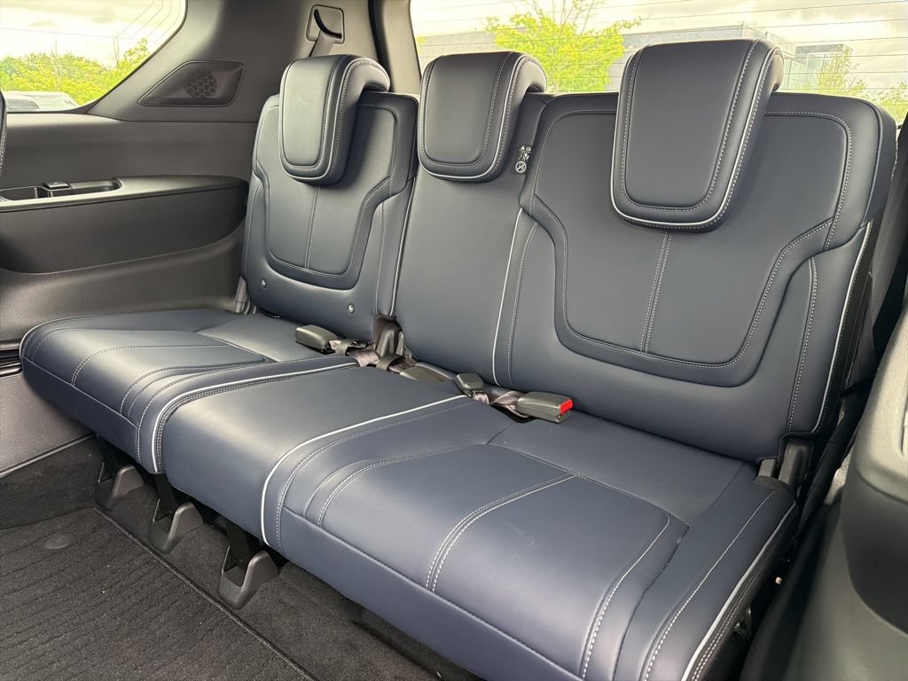 Used 2026 INFINITI QX80 4WD w/ Sport Exterior Package image 9