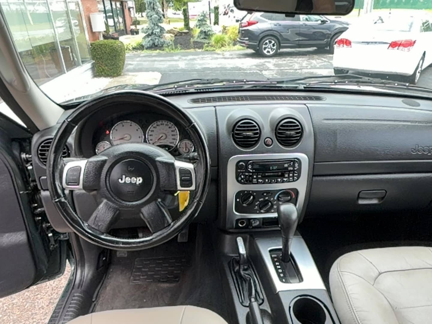 Used 2002 Jeep Liberty Limited AWD/4WD image 7
