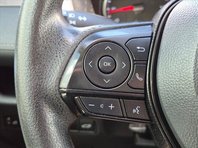 Used 2022 Toyota RAV4 XLE w/ Convenience Package FWD image 4