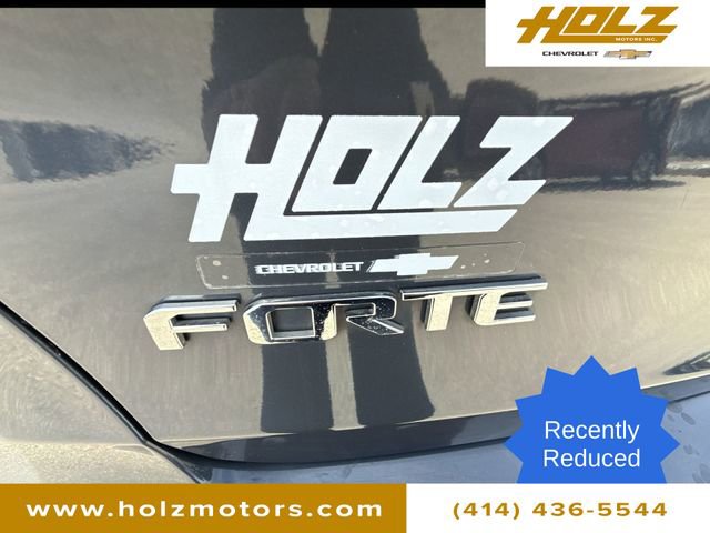 Used 2016 Kia Forte LX image 2