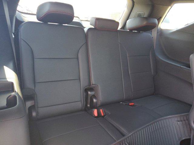 New 2026 Chevrolet Traverse Z71 w/ Enhanced Driving Package image 13