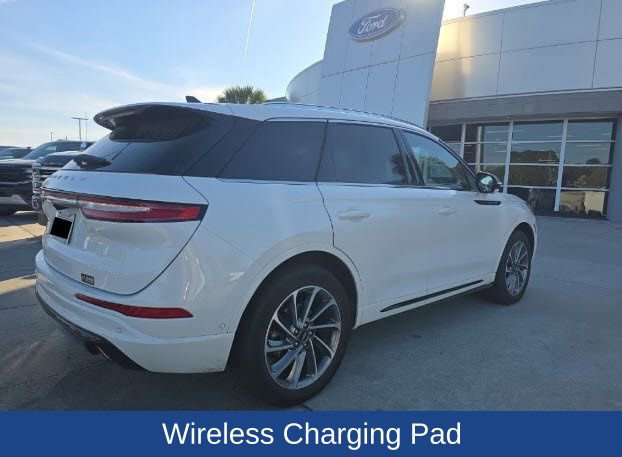 Used 2022 Lincoln Corsair Grand Touring w/ Elements Technology Bundle image 8