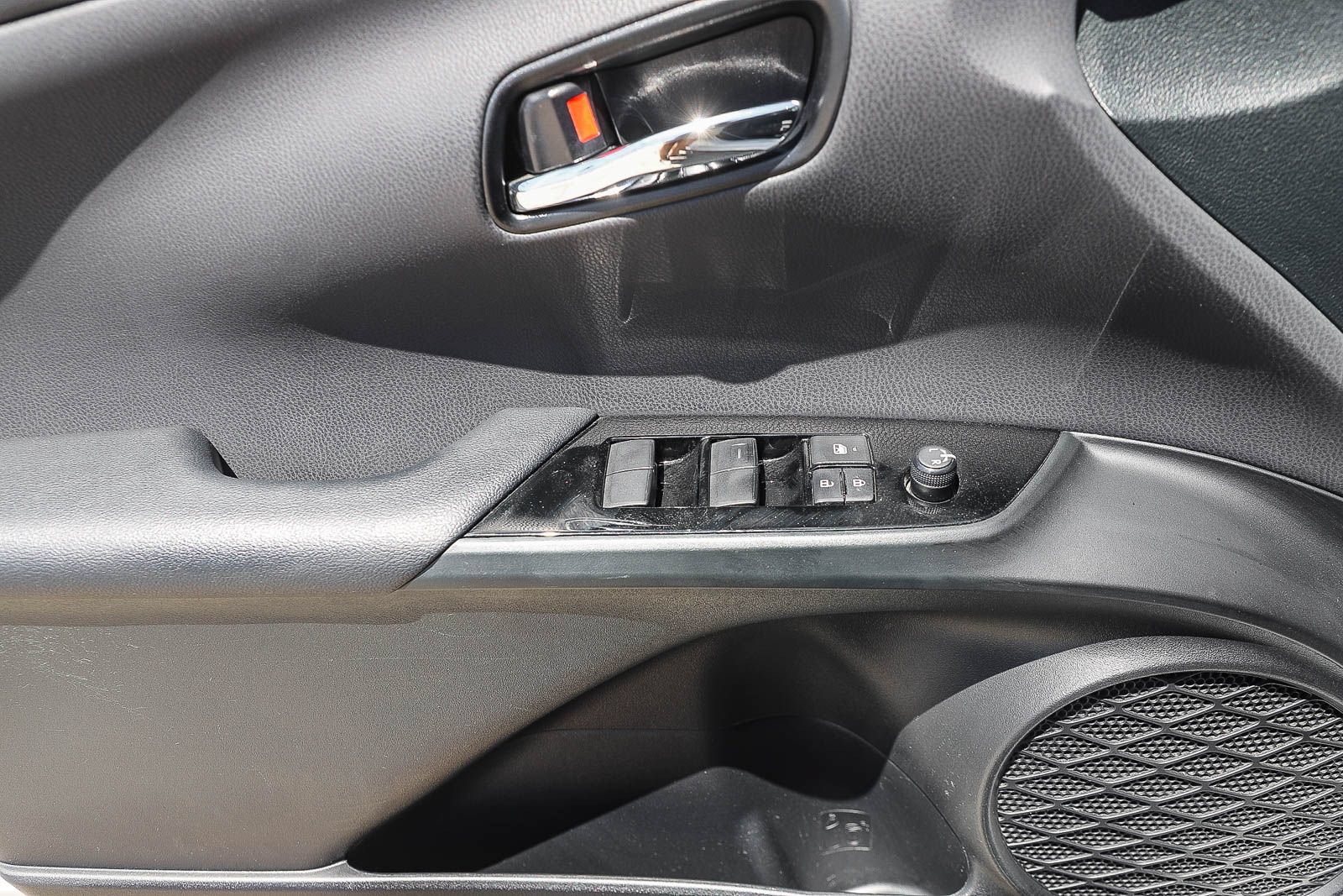 Certified 2022 Toyota Prius Prime XLE FWD image 19