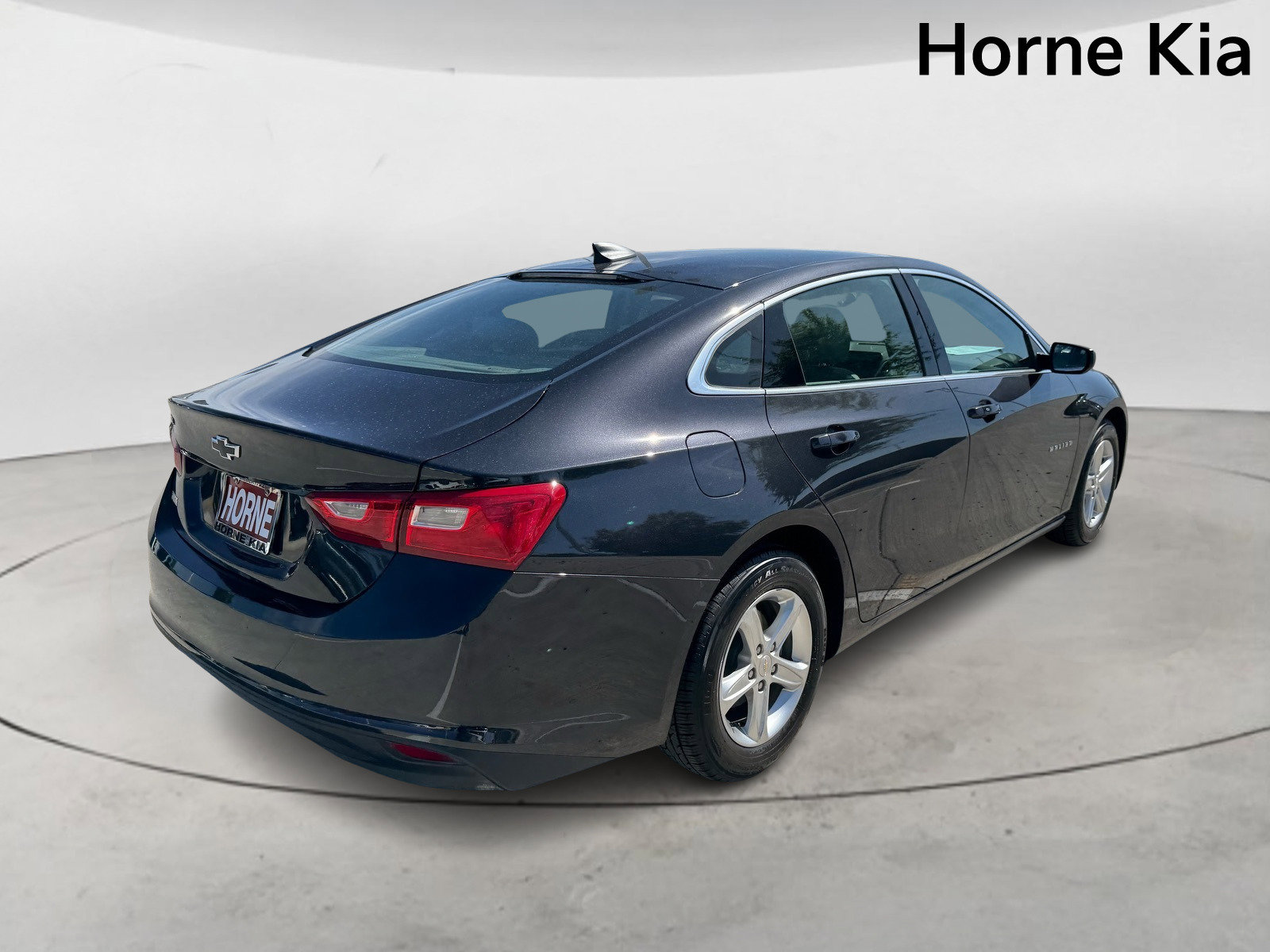 Used 2022 Chevrolet Malibu LS w/ LPO, Convenience Package 1 FWD image 4