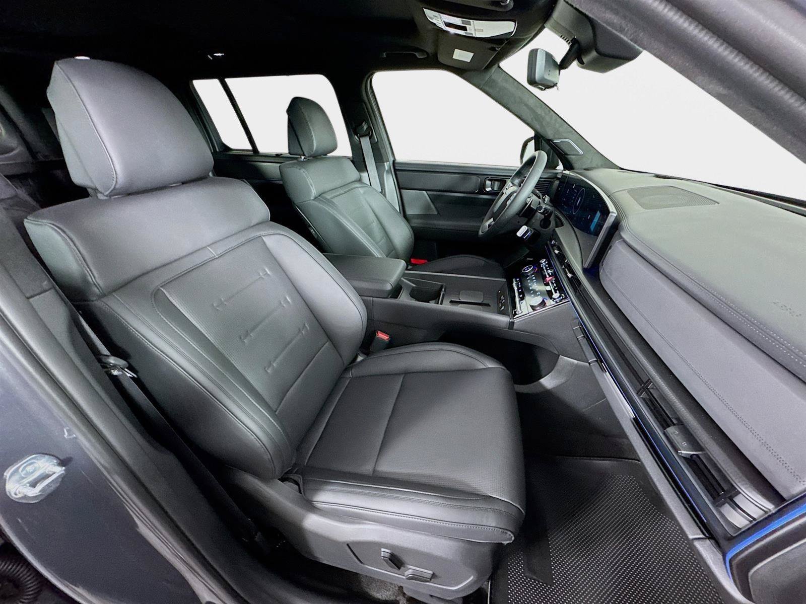 New 2026 Hyundai Santa Fe Calligraphy AWD/4WD image 30