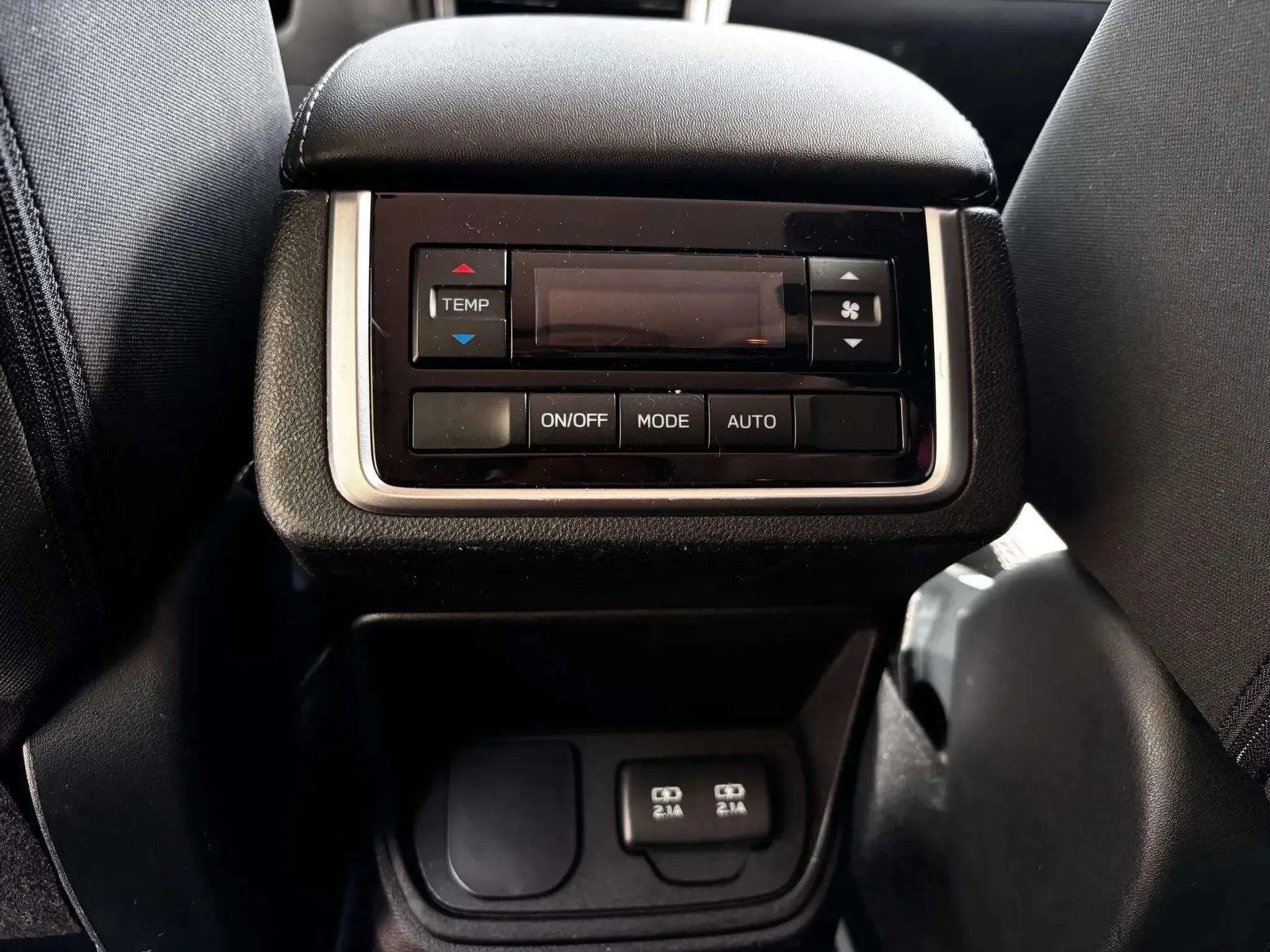 Used 2022 Subaru Ascent Premium image 21