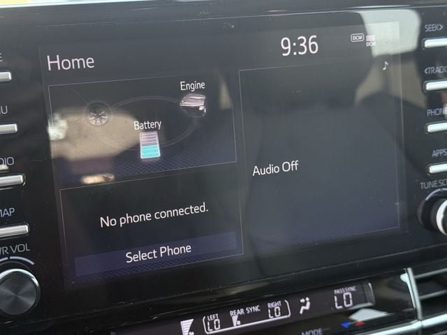 Used 2022 Toyota Sienna XLE FWD image 18