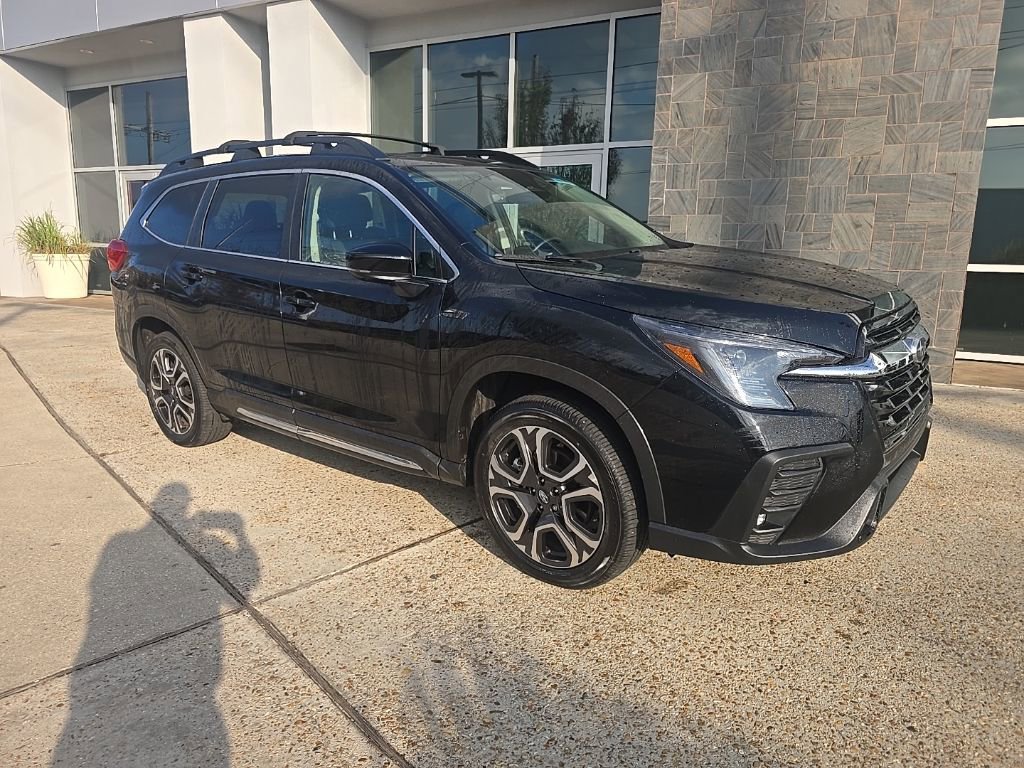 Certified 2025 Subaru Ascent Limited image 3