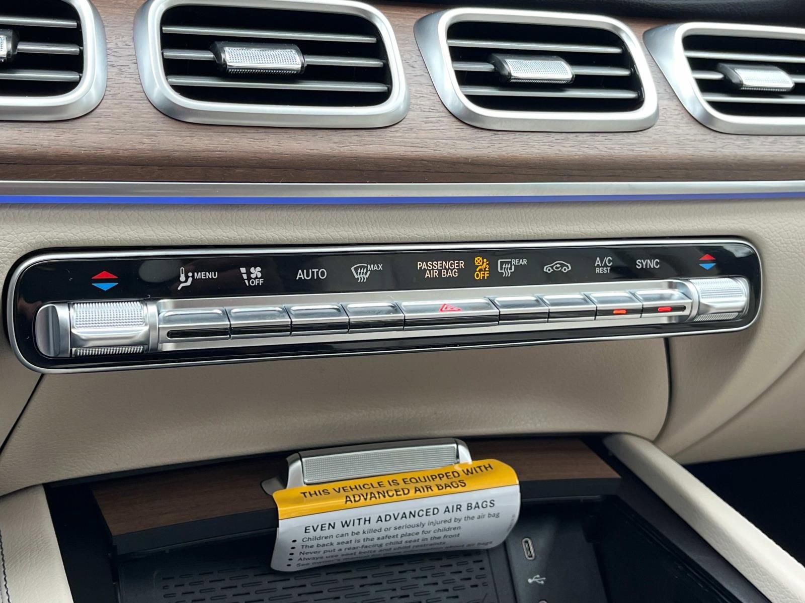 Certified 2025 Mercedes-Benz GLE 350 4MATIC image 24