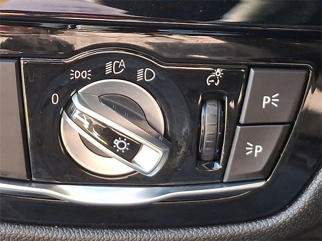 Used 2019 BMW 530i xDrive w/ Convenience Package image 23