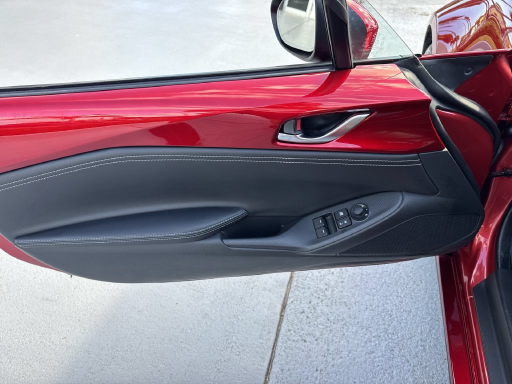 Used 2023 MAZDA MX-5 Miata Grand Touring w/ Weather Package RWD image 37