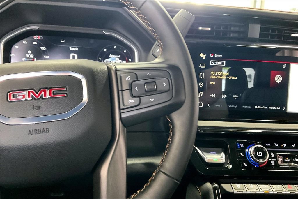 Used 2026 GMC Sierra 2500 AT4 w/ Technology Package AWD/4WD image 9