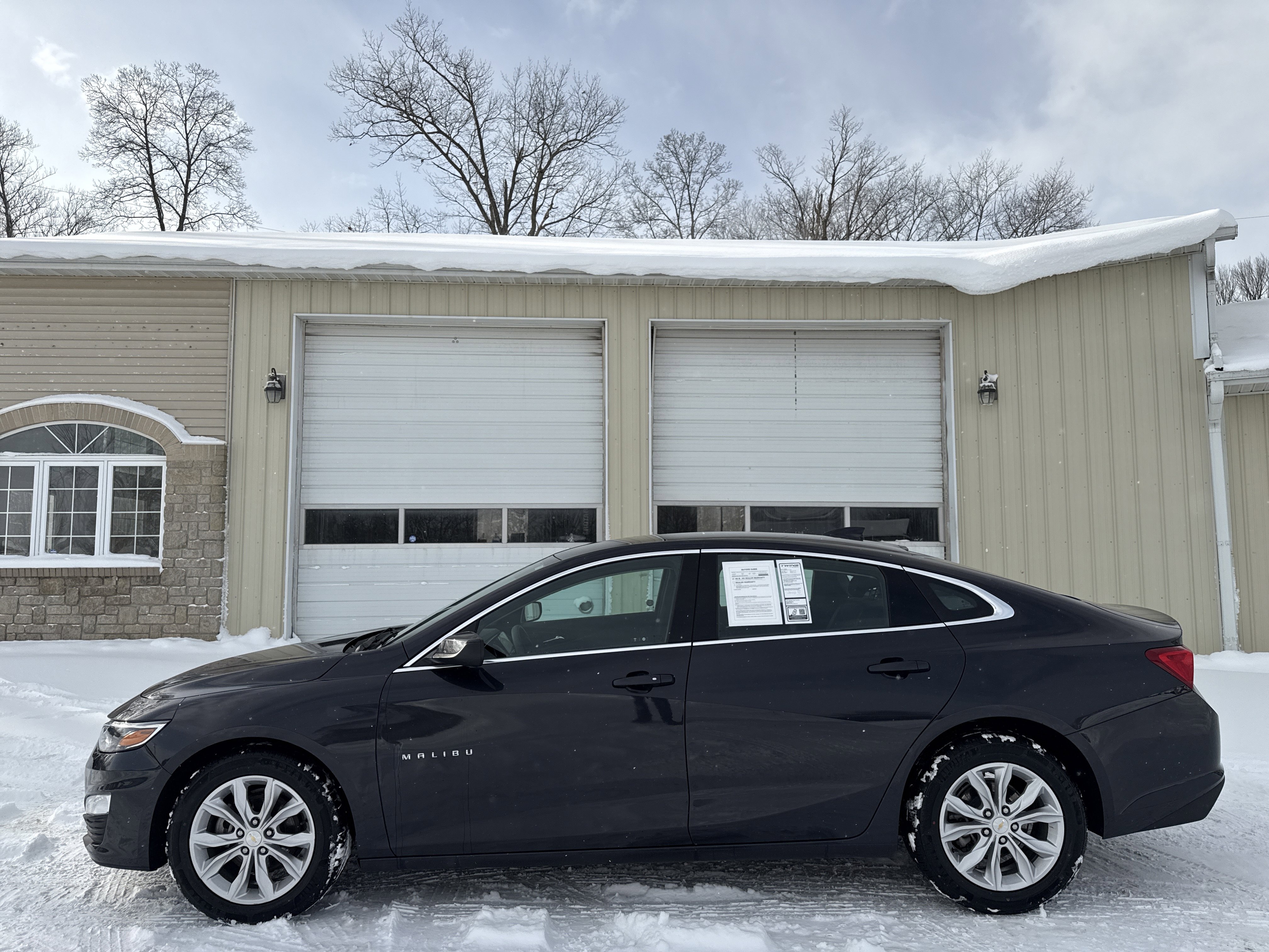 Used 2023 Chevrolet Malibu LT image 9