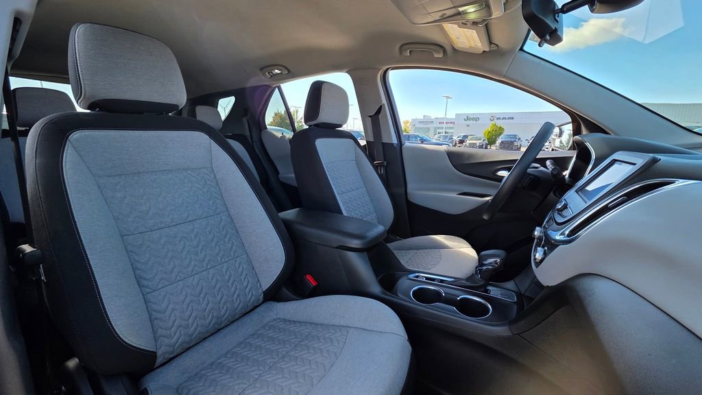 Used 2022 Chevrolet Equinox LS w/ LS Convenience Package image 14