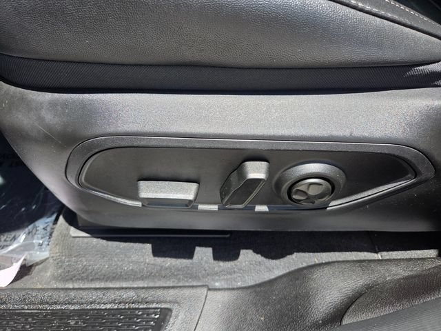 Certified 2025 Jeep Grand Cherokee Altitude AWD/4WD image 4