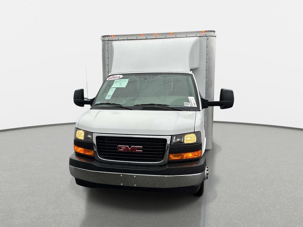 Used 2024 GMC Savana 3500 w/ Power Convenience Package RWD image 2