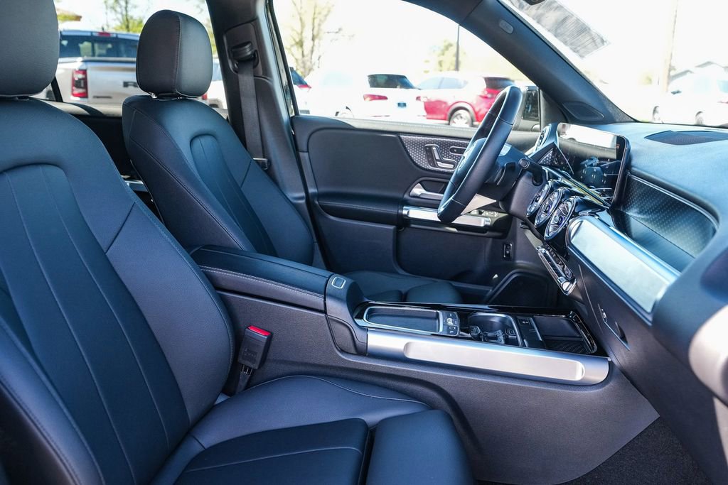 Certified 2025 Mercedes-Benz GLB 250 4MATIC image 23