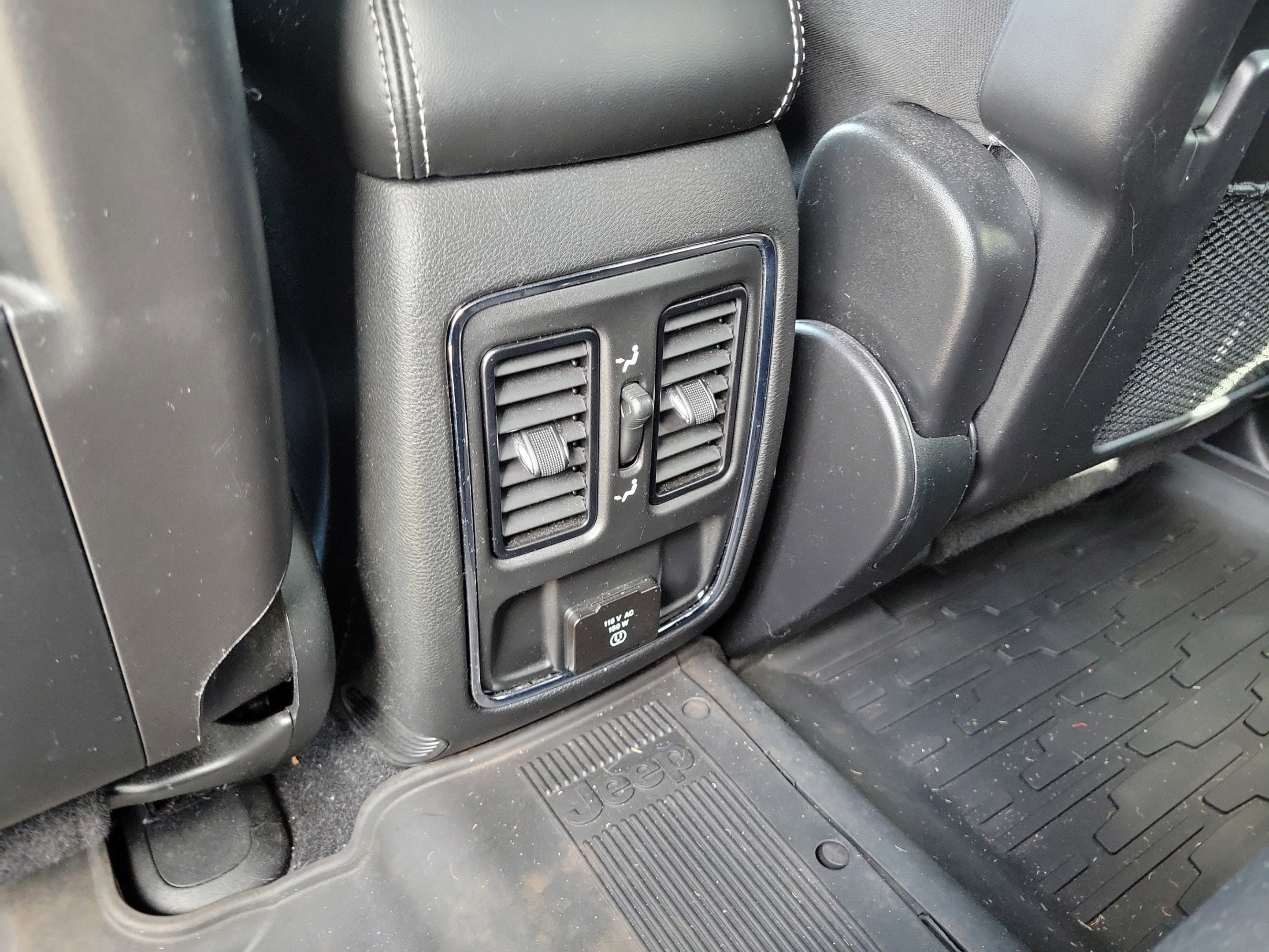 Used 2021 Jeep Grand Cherokee Freedom Edition AWD/4WD image 12