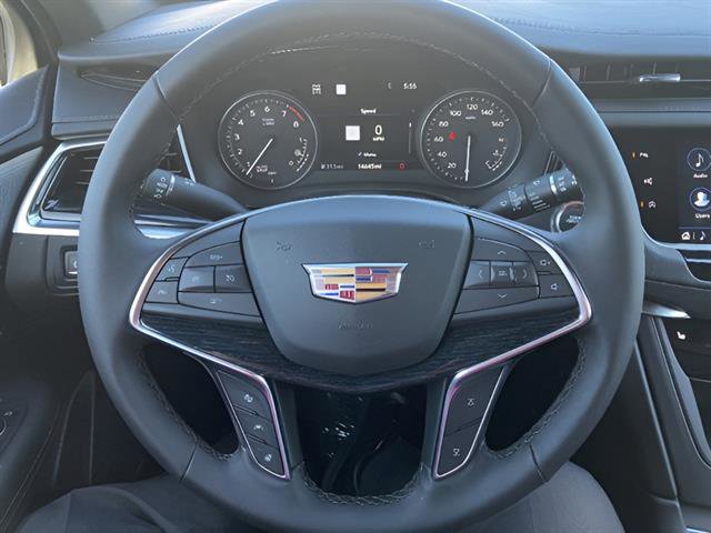 Certified 2025 Cadillac XT5 Premium Luxury w/ Technology Package AWD/4WD image 11