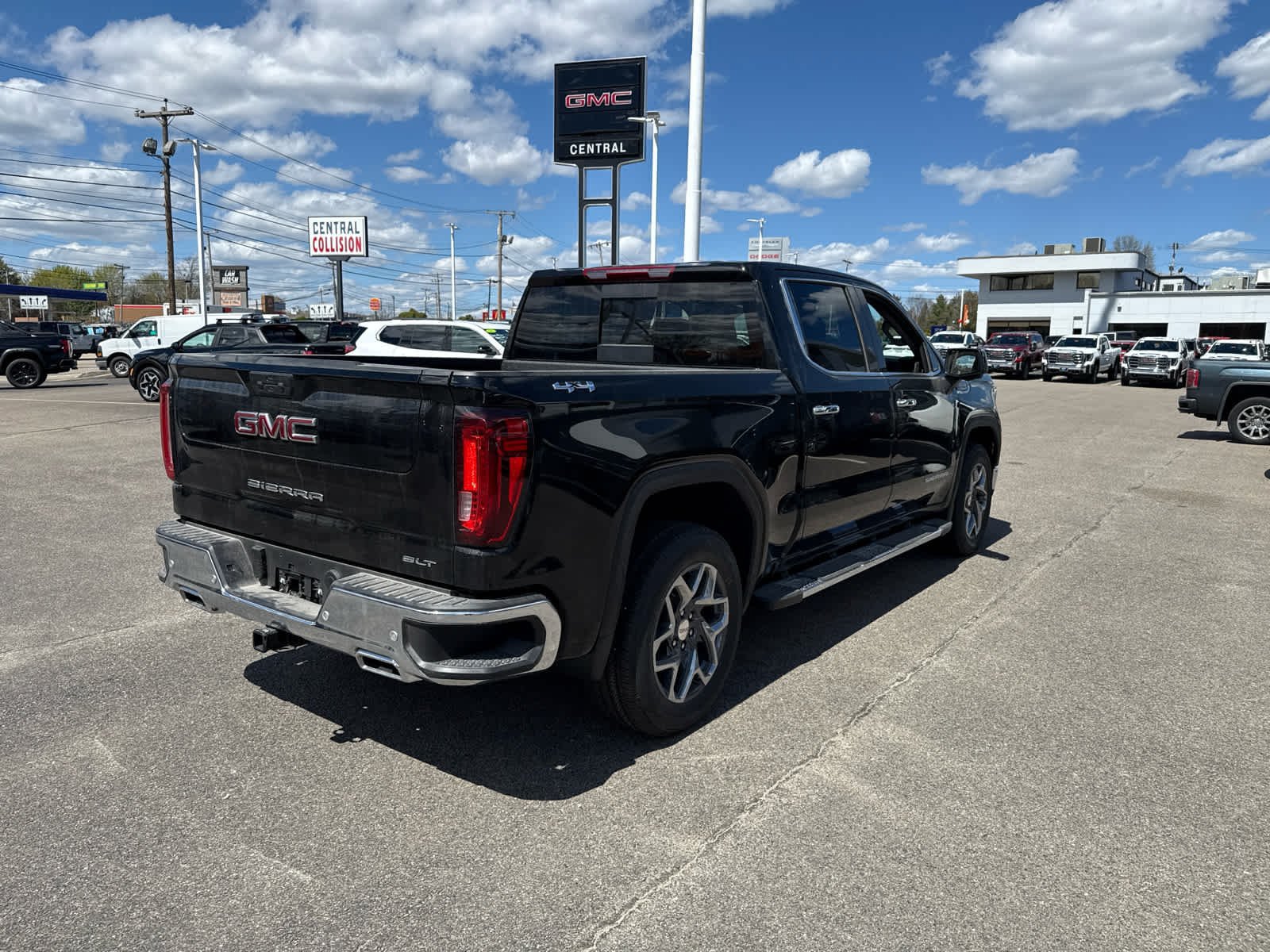 New 2026 GMC Sierra 1500 SLT w/ SLT Premium Plus Package AWD/4WD image 5