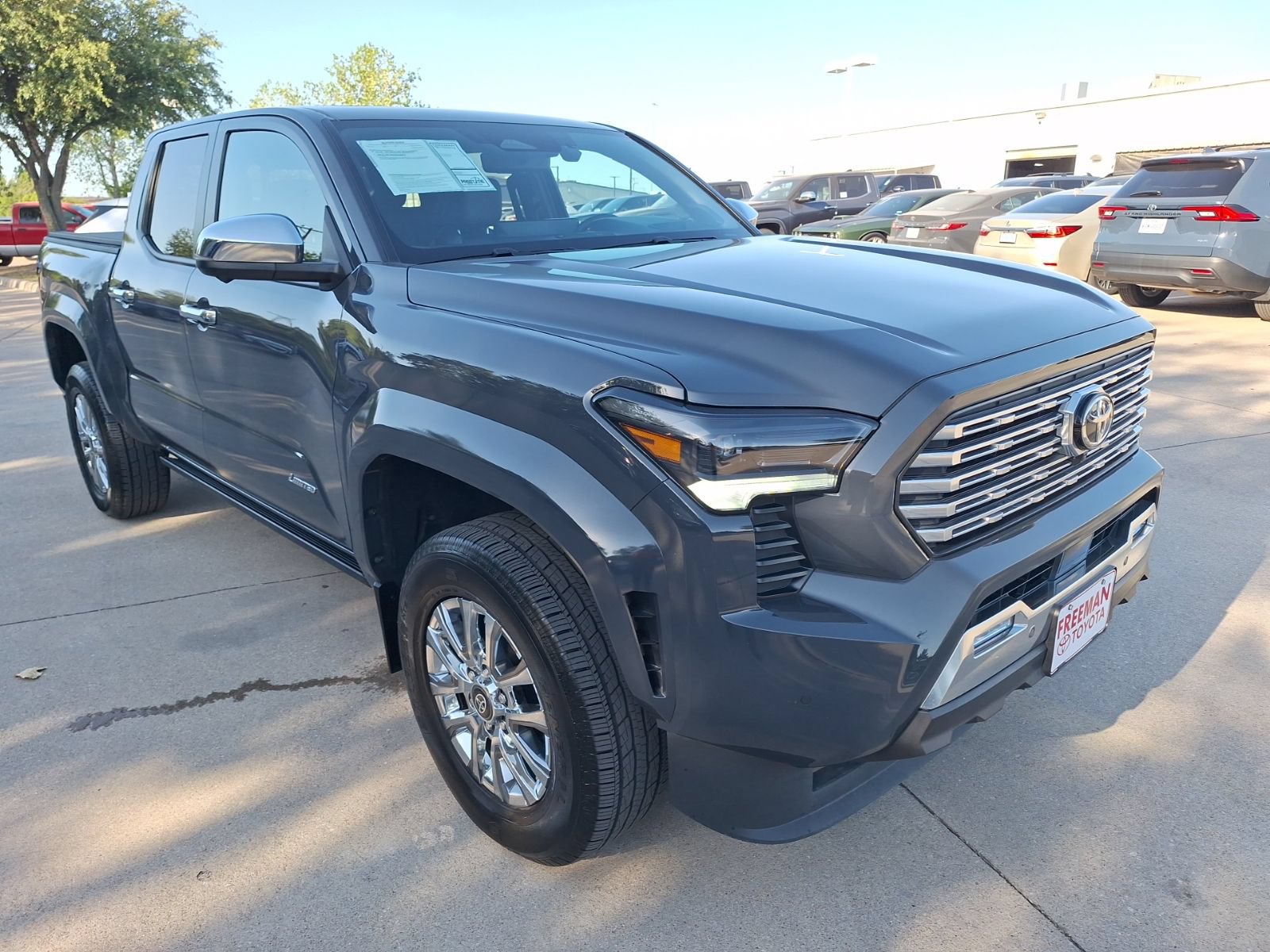 Used 2024 Toyota Tacoma Limited w/ Limited Package (LT) AWD/4WD image 8