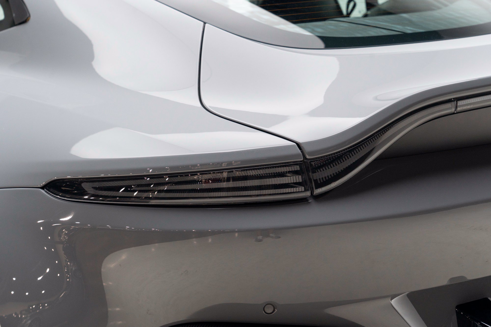 Used 2020 Aston Martin V8 Vantage AMR RWD image 85
