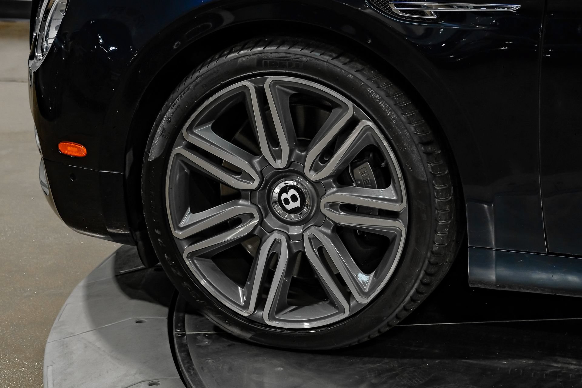 Used 2018 Bentley Flying Spur W12 AWD/4WD image 71