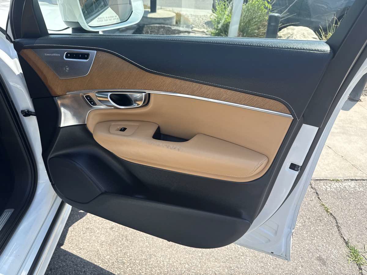 Used 2018 Volvo XC90 T6 Inscription w/ Luxury Package AWD/4WD image 28