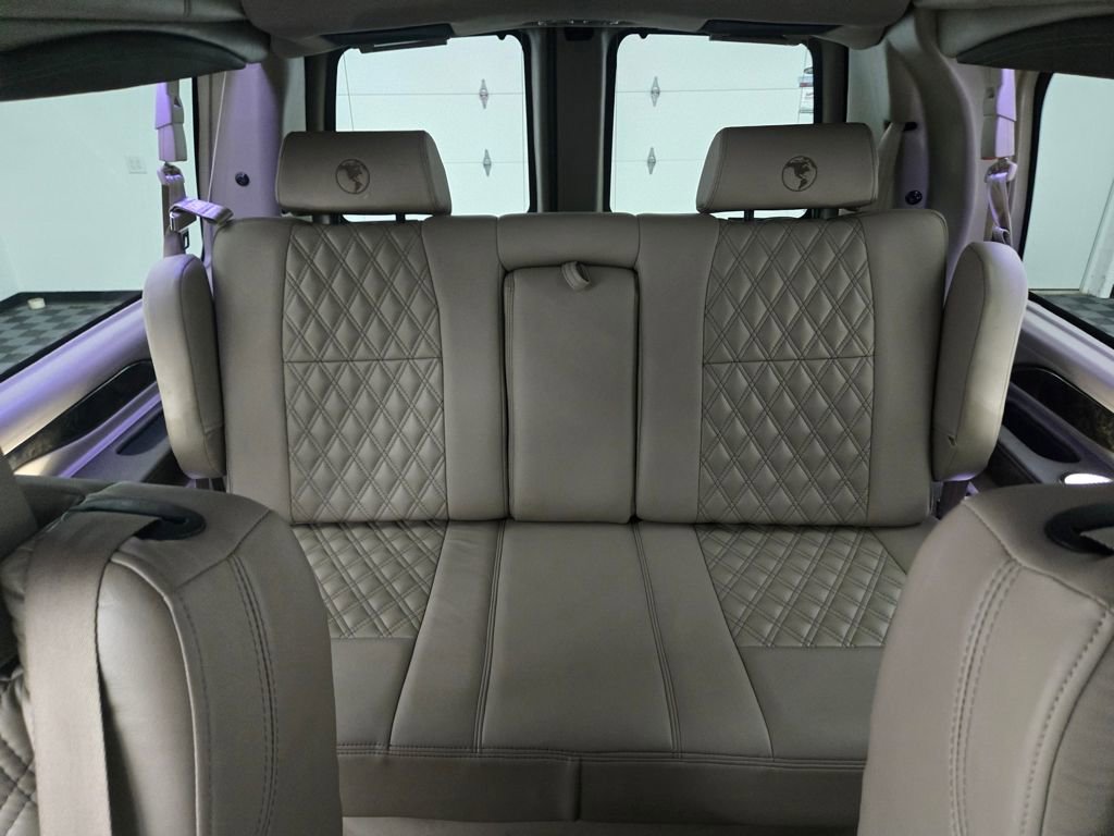 Used 2023 GMC Savana 2500 image 35