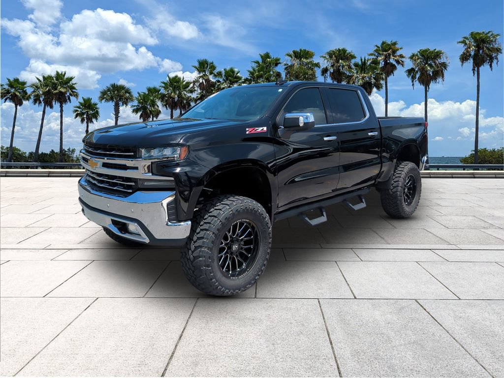 Used 2019 Chevrolet Silverado 1500 LTZ w/ LTZ Plus Package AWD/4WD image 3