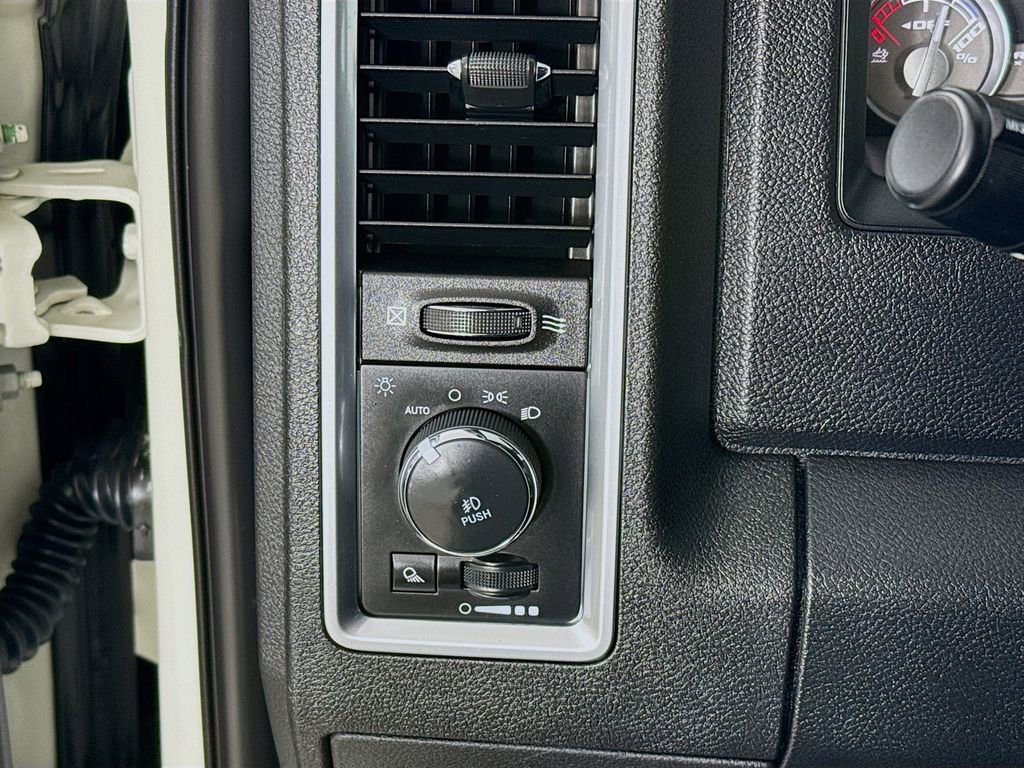 Used 2018 RAM 2500 Limited image 12