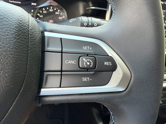 Used 2022 Jeep Compass Latitude w/ Sun and Sound Group AWD/4WD image 18