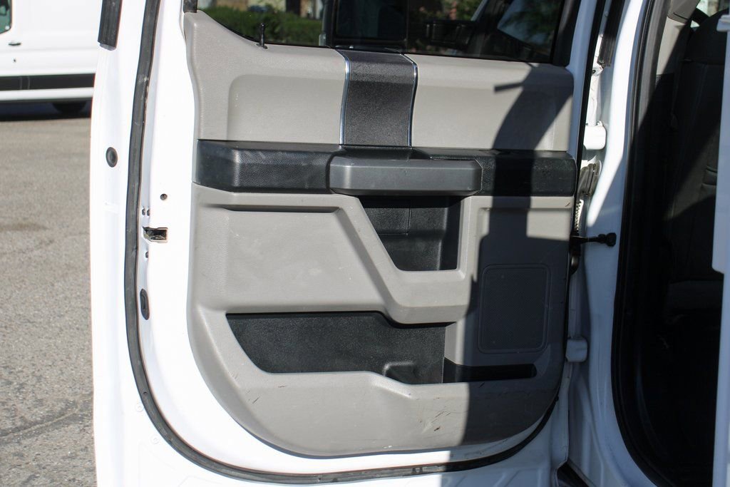 Used 2019 Ford F550 4x4 Crew Cab Super Duty image 32