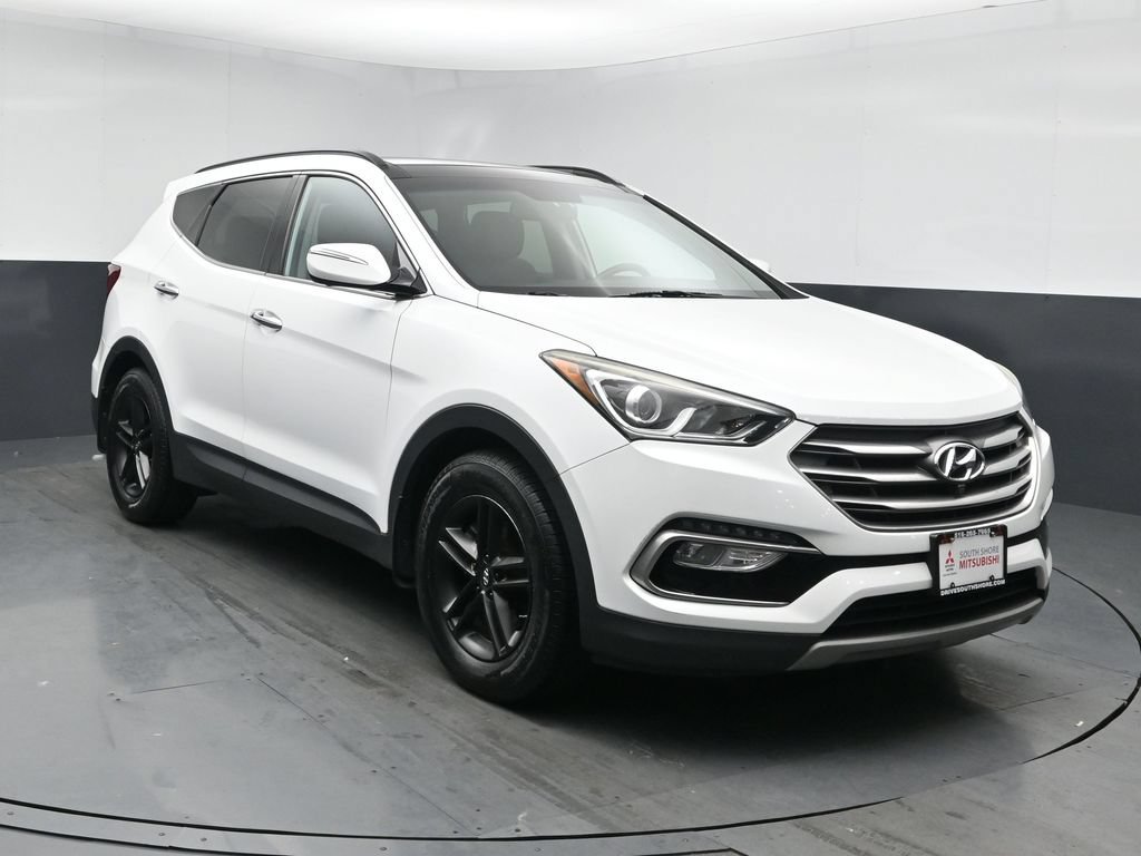 Used 2017 Hyundai Santa Fe Sport w/ 2.4L Tech Package 04 FWD image 2