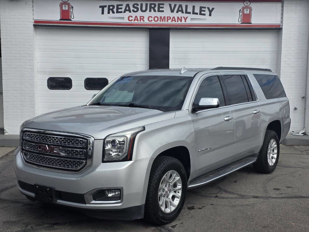 Used 2016 GMC Yukon XL SLT
