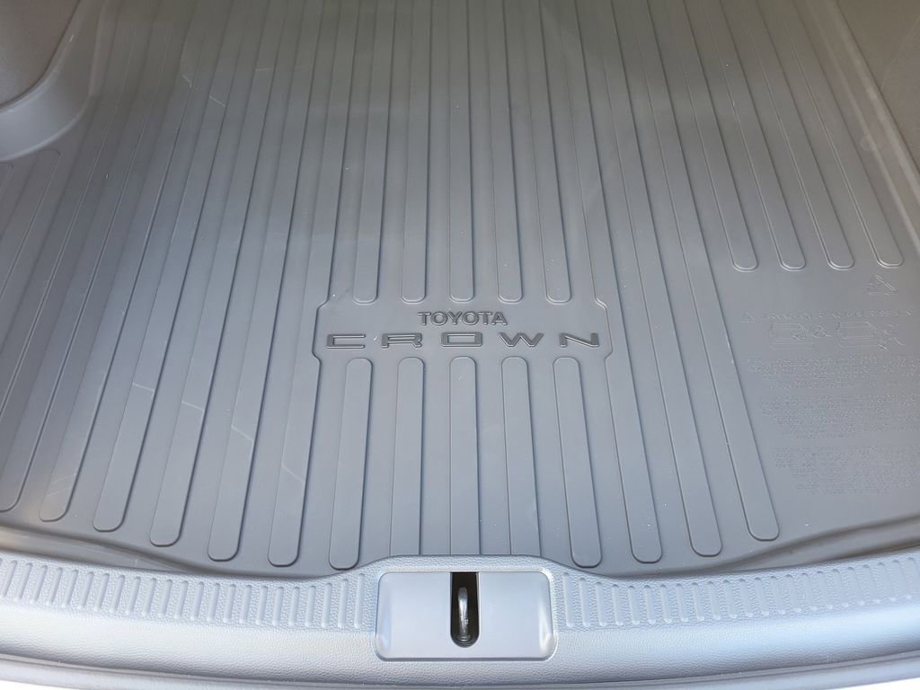 New 2026 Toyota Crown XLE image 9