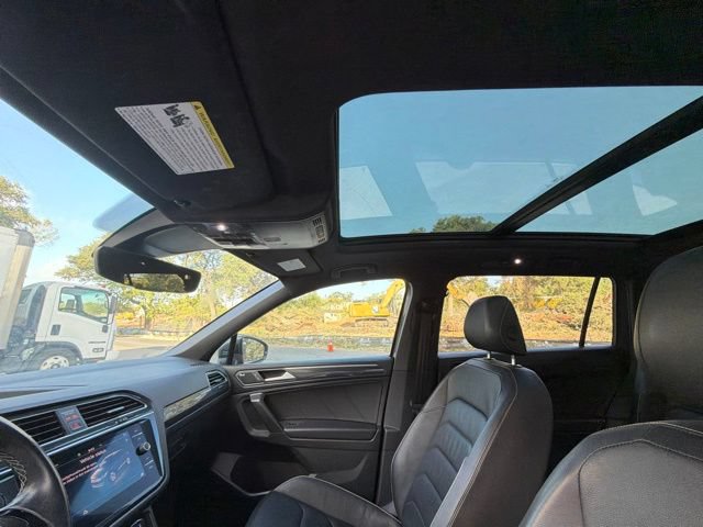 Used 2021 Volkswagen Tiguan SEL Premium R-Line AWD/4WD image 11