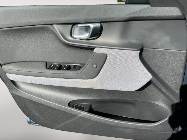 Used 2021 Polestar Polestar 2 AWD/4WD image 11