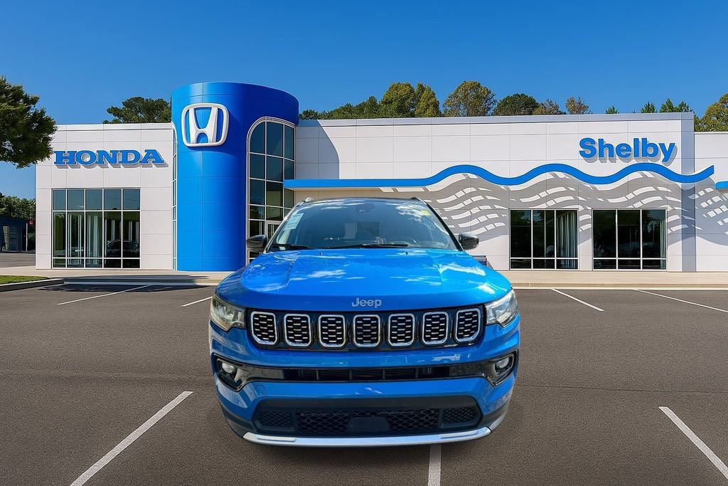 Used 2024 Jeep Compass Limited image 3