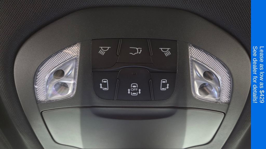 New 2025 Chrysler Pacifica Select w/ Fav Edition Package FWD image 30