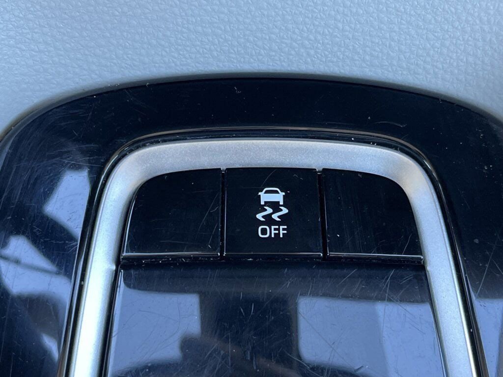 Used 2024 Toyota Corolla LE image 8