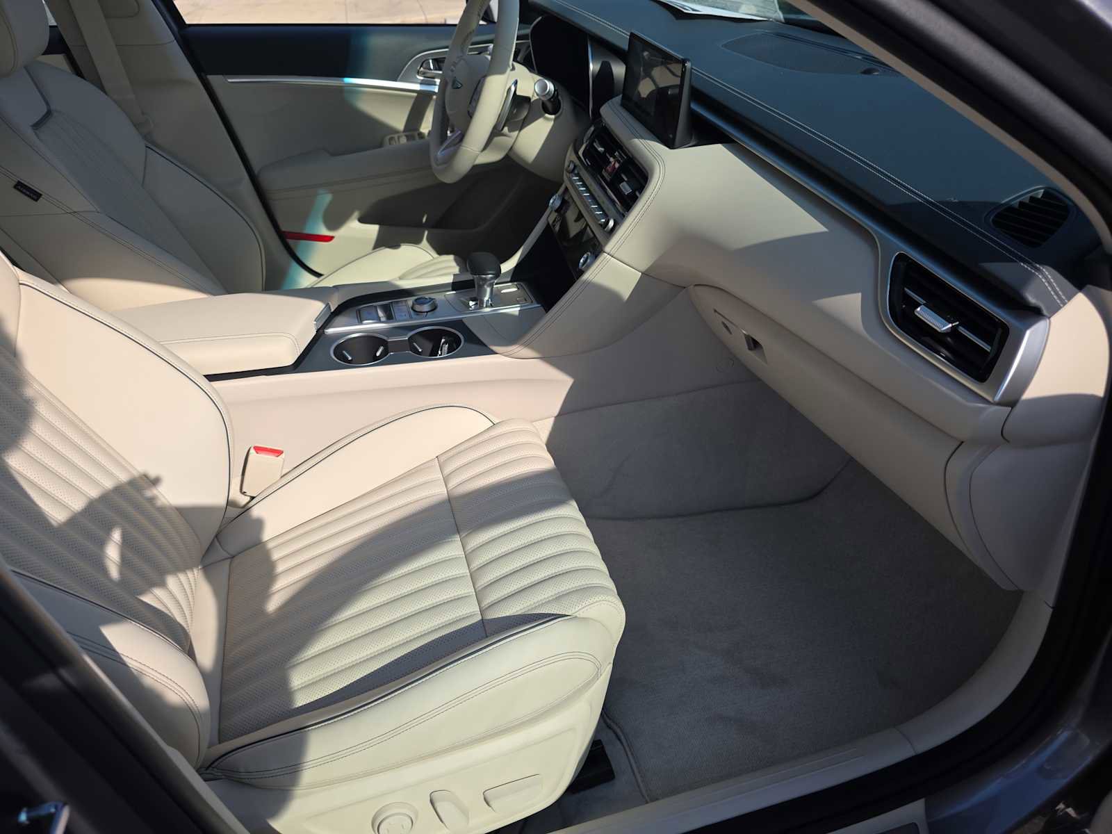 New 2026 Genesis G70 2.5T Prestige image 23