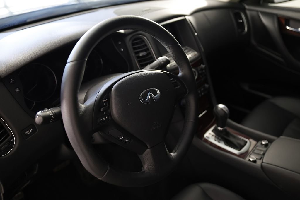Used 2017 INFINITI QX50 AWD w/ Premium Package image 16