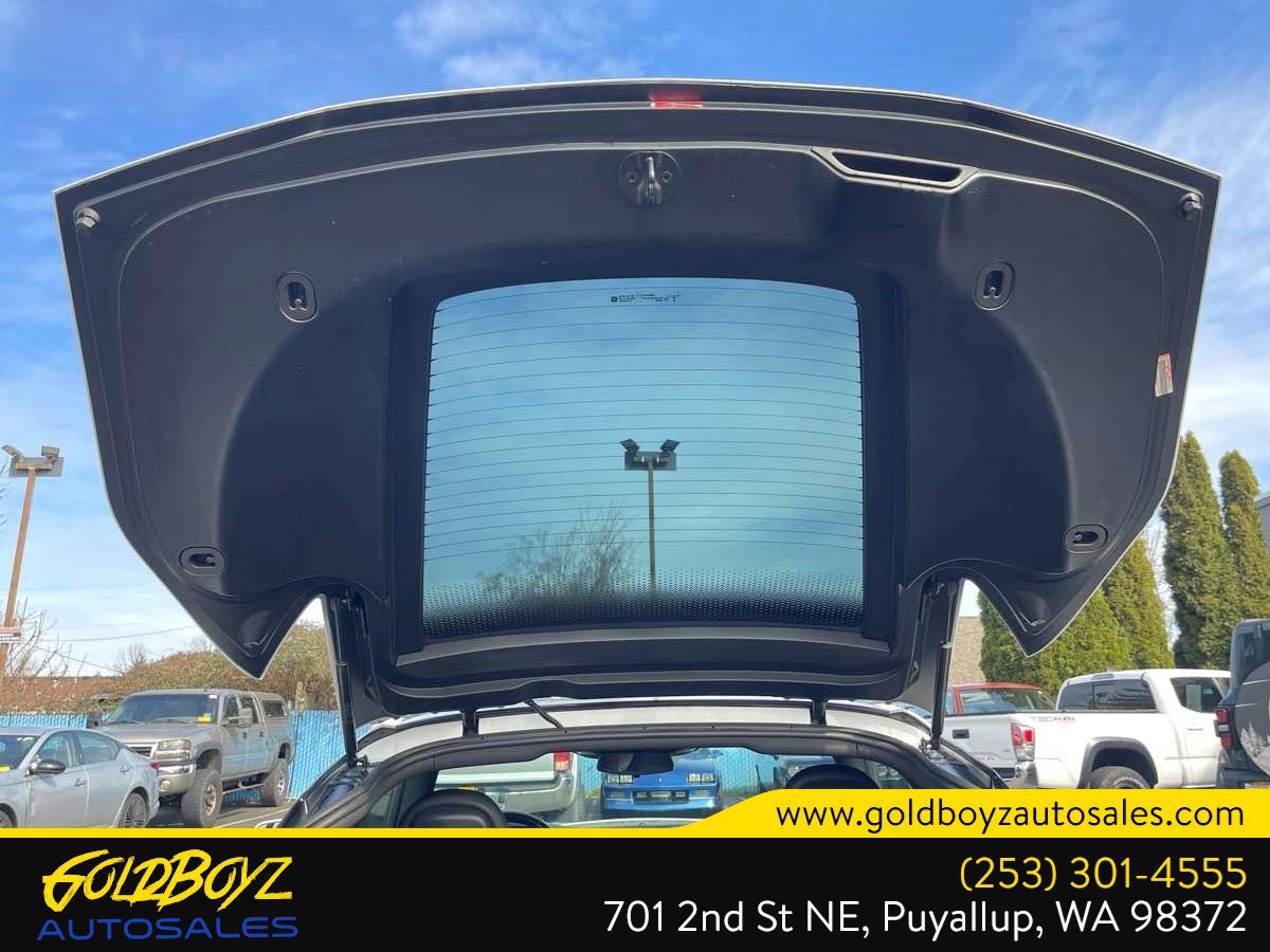 Used 2014 Chevrolet Corvette Stingray Coupe image 16