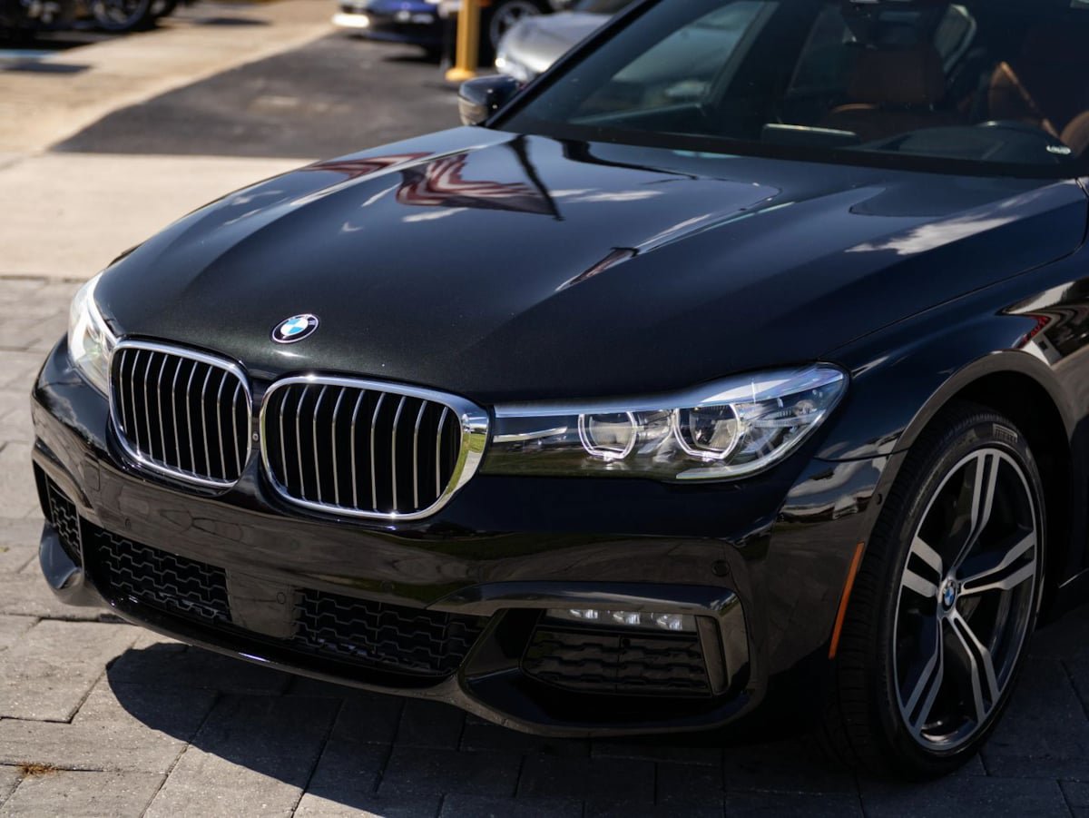 Used 2018 BMW 740i RWD image 5