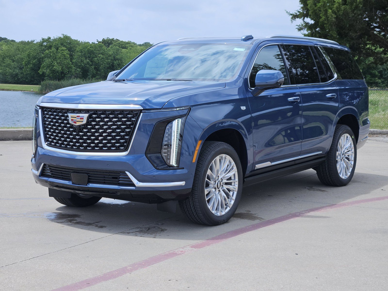 New 2026 Cadillac Escalade Luxury w/ Touring Package AWD/4WD video 2