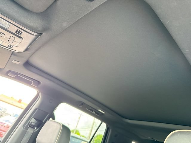 Used 2023 GMC Yukon SLT AWD/4WD image 22